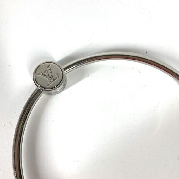 LOUIS VUITTON porte cles round ring Bag Charm Key Ring - Picture 9 of 9